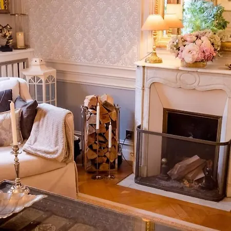 Elegant Luxury Private By Eiffel Tower