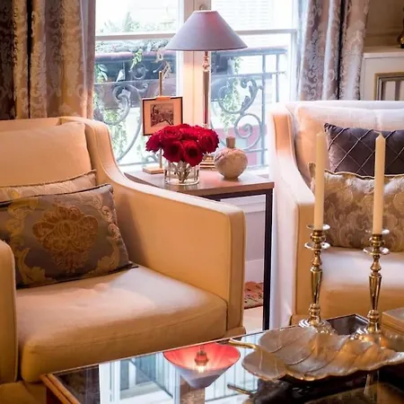 Elegant Luxury Private By Eiffel Tower Paris