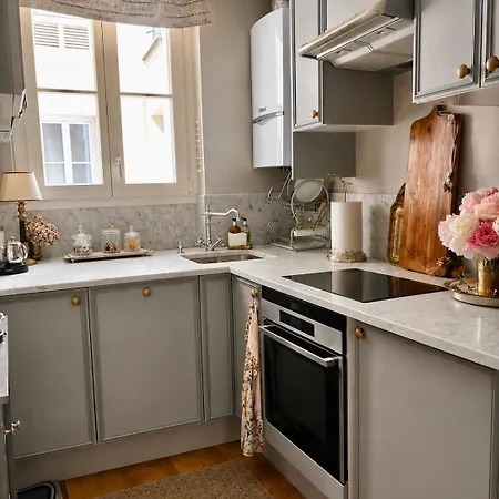 Elegant Luxury Private By Eiffel Tower