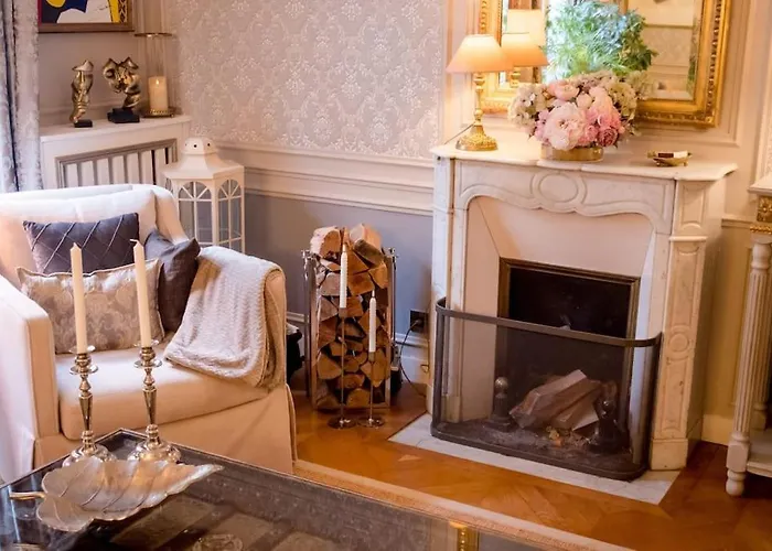 Elegant Luxury Private By Eiffel Tower